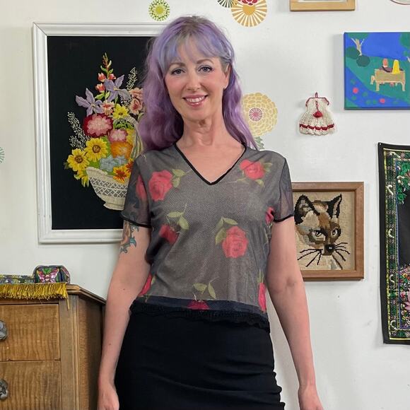 Vintage Rose Print Mesh Tee, 1990s Black & Red Fishnet Top by Hanky Panky, Sz L - Picture 10 of 15